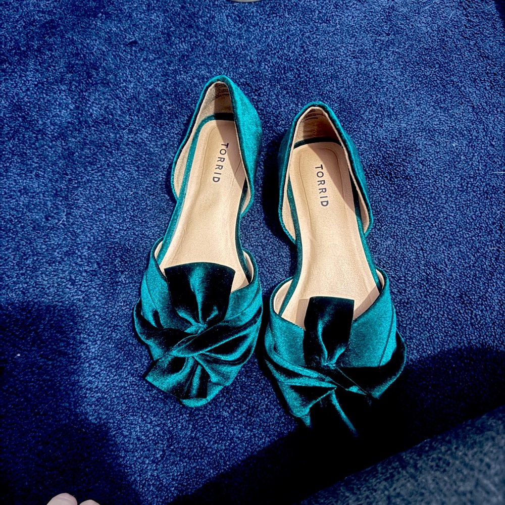 Torrid velvet flat